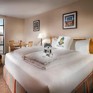 https://university-inn.seattlehotelsites.com