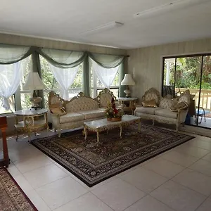 Guest house Fern Forest Getaway, Volcano